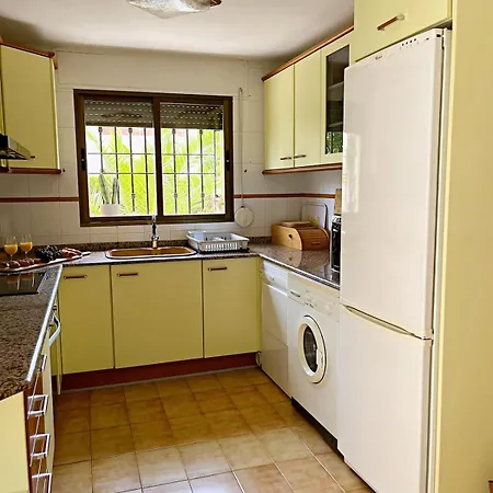Art House 3br Private Pool Feriehus *