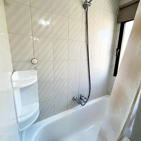 Art House 3br Private Pool Feriehus